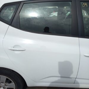 PUERTA TRASERA DERECHA KIA VENGA (YN)