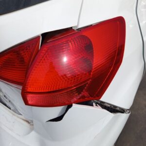 PILOTO TRASERO DERECHO KIA VENGA (YN)
