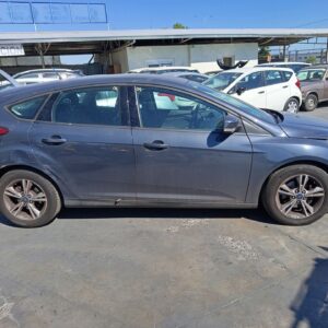 CAPO FORD FOCUS BERLINA (CB8)