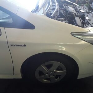 ALETA DELANTERA DERECHA TOYOTA PRIUS (ZVW30)