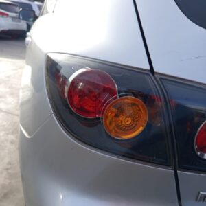 PILOTO TRASERO IZQUIERDO MAZDA 3 BERLINA (BK)