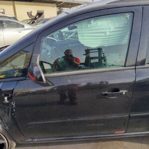 PUERTA DELANTERA IZQUIERDA OPEL ZAFIRA B
