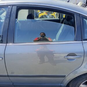 PUERTA TRASERA IZQUIERDA VOLKSWAGEN PASSAT BERLINA (3B3)