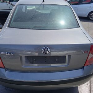 PORTON TRASERO VOLKSWAGEN PASSAT BERLINA (3B3)