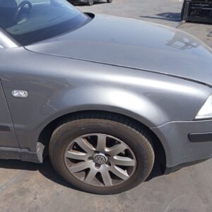 ALETA DELANTERA DERECHA VOLKSWAGEN PASSAT BERLINA (3B3)