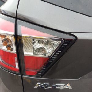 PILOTO TRASERO IZQUIERDO INTERIOR FORD KUGA (CBS)
