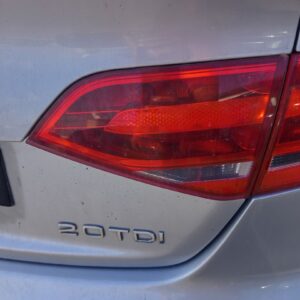 PILOTO TRASERO DERECHO INTERIOR AUDI A4 BERLINA (8K2)
