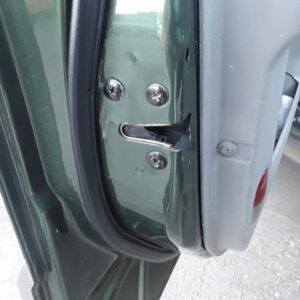 CERRADURA PUERTA DELANTERA IZQUIERDA KIA SORENTO (BL)