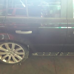 PUERTA TRASERA DERECHA LAND ROVER RANGE ROVER (LM)