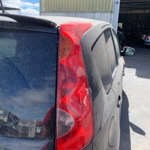 PILOTO TRASERO DERECHO NISSAN NOTE (E11E)