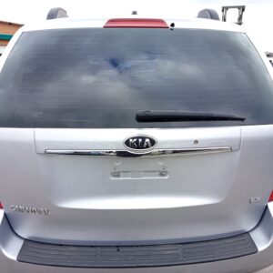 PORTON TRASERO KIA CARNIVAL