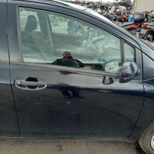 PUERTA DELANTERA DERECHA TOYOTA YARIS (KSP9/SCP9/NLP9)