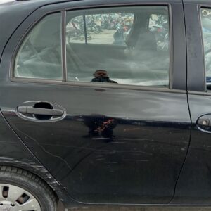 PUERTA TRASERA DERECHA TOYOTA YARIS (KSP9/SCP9/NLP9)