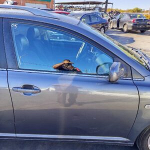 PUERTA DELANTERA DERECHA TOYOTA AVENSIS WAGON (T25)
