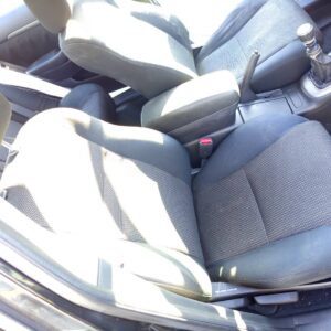 ASIENTO DELANTERO DERECHO TOYOTA AVENSIS BERLINA (T25)