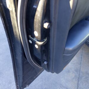 CERRADURA PUERTA DELANTERA IZQUIERDA TOYOTA AVENSIS BERLINA (T25)