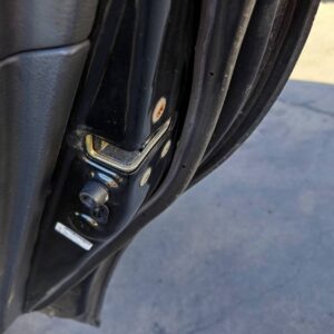 CERRADURA PUERTA TRASERA DERECHA TOYOTA AVENSIS BERLINA (T25)