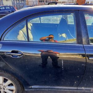 PUERTA TRASERA DERECHA TOYOTA AVENSIS BERLINA (T25)