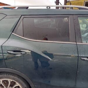 PUERTA TRASERA DERECHA SSANGYONG XLV