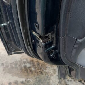 CERRADURA PUERTA TRASERA IZQUIERDA SSANGYONG XLV