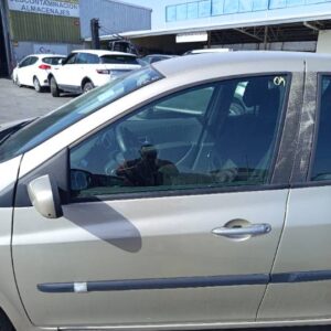 PUERTA DELANTERA IZQUIERDA RENAULT CLIO III
