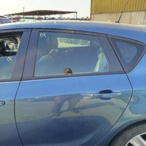 PUERTA TRASERA IZQUIERDA OPEL ASTRA J BERLINA 5P