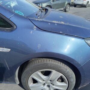 ALETA DELANTERA DERECHA OPEL ASTRA J BERLINA 5P
