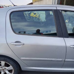 PUERTA TRASERA DERECHA PEUGEOT 307 BERLINA (S2)