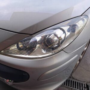 FARO IZQUIERDO PEUGEOT 307 BERLINA (S2)