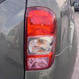 PILOTO TRASERO DERECHO DACIA DUSTER I