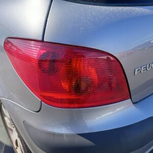 PILOTO TRASERO IZQUIERDO PEUGEOT 307 (S1)(04.2001)