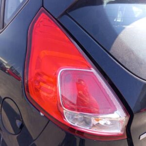 PILOTO TRASERO IZQUIERDO FORD FIESTA (CNN)