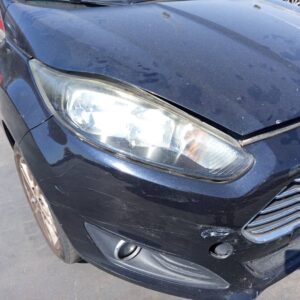 FARO DERECHO FORD FIESTA (CNN)