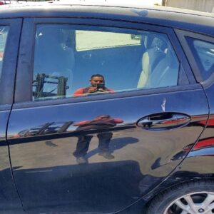 PUERTA TRASERA IZQUIERDA FORD FIESTA (CNN)