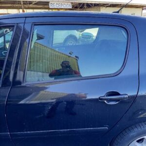 PUERTA TRASERA IZQUIERDA PEUGEOT 307 BERLINA (S2)