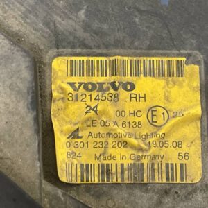 FARO DERECHO VOLVO C30