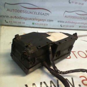 CAJA RELES / FUSIBLES FORD FOCUS BERLINA (CAP)
