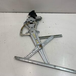 ELEVALUNAS DELANTERO IZQUIERDO TOYOTA VERSO (AUR2/ZGR2)