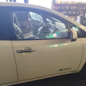 PUERTA DELANTERA DERECHA NISSAN LEAF (ZE0)