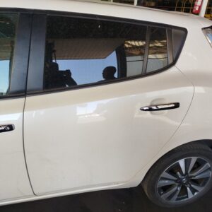 PUERTA TRASERA IZQUIERDA NISSAN LEAF (ZE0)