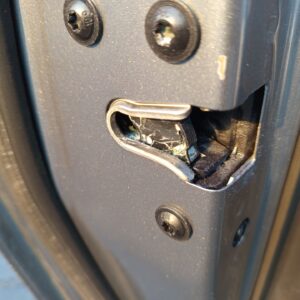 CERRADURA PUERTA TRASERA IZQUIERDA OPEL ASTRA J BERLINA 5P
