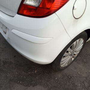 PARAGOLPES TRASERO OPEL CORSA D