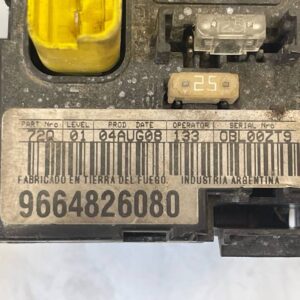 CAJA RELES / FUSIBLES CITROEN C4 SEDAN