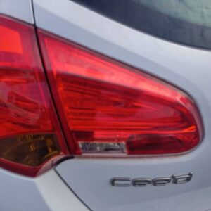 PILOTO TRASERO IZQUIERDO INTERIOR KIA CEED (JD)