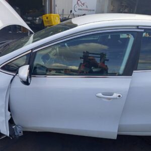 PUERTA TRASERA DERECHA KIA CEED (JD)