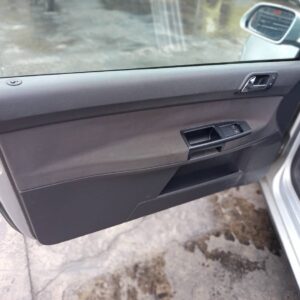 ELEVALUNAS DELANTERO IZQUIERDO VOLKSWAGEN POLO IV (9N3)