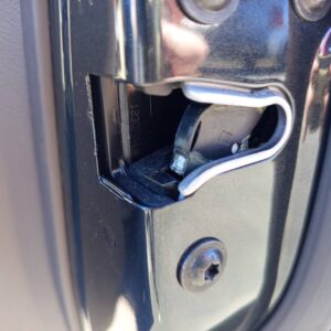 CERRADURA PUERTA DELANTERA DERECHA OPEL INSIGNIA BERLINA