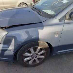 ALETA DELANTERA IZQUIERDA TOYOTA AVENSIS WAGON (T25)