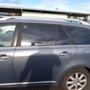 PUERTA TRASERA IZQUIERDA TOYOTA AVENSIS WAGON (T25)