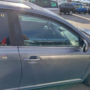 PUERTA DELANTERA DERECHA TOYOTA AVENSIS WAGON (T25)